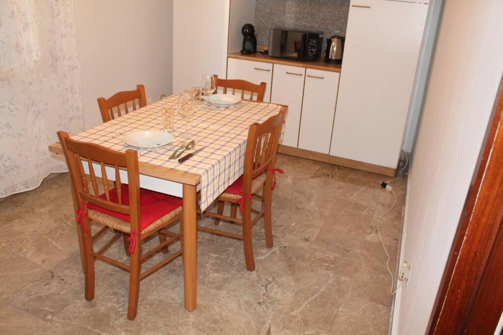 דירות ווגרה Casa Bilocale In Centro Vicino Stazione מראה חיצוני תמונה